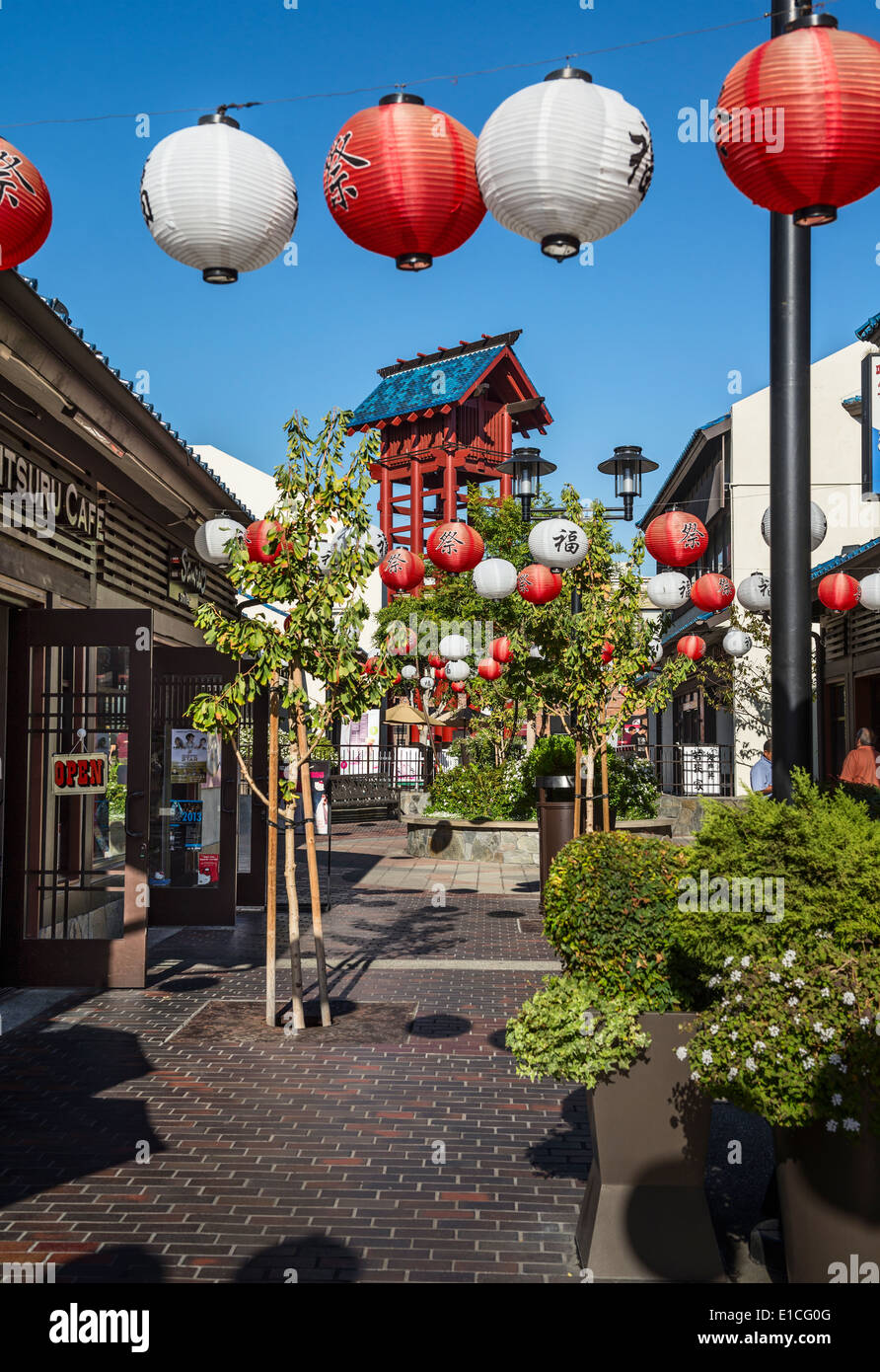 Little Tokyo located in downtown Los Angeles Stock Photo Alamy