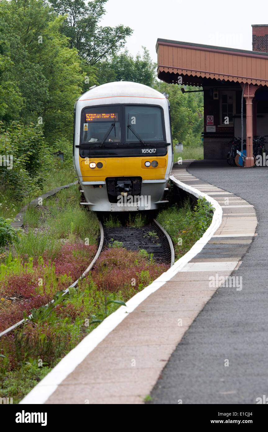 Chiltern Railways train at Leamington Spa station, Warwickshire, UK Stock Photo Alamy