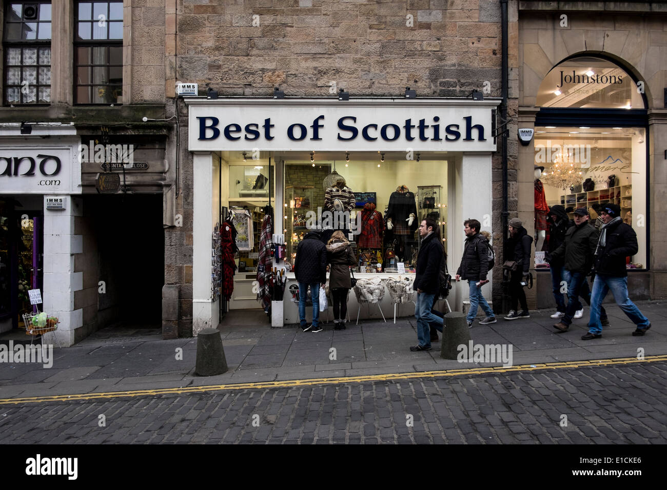 Souvenir store in Edinburgh, Scotland Stock Photo Alamy
