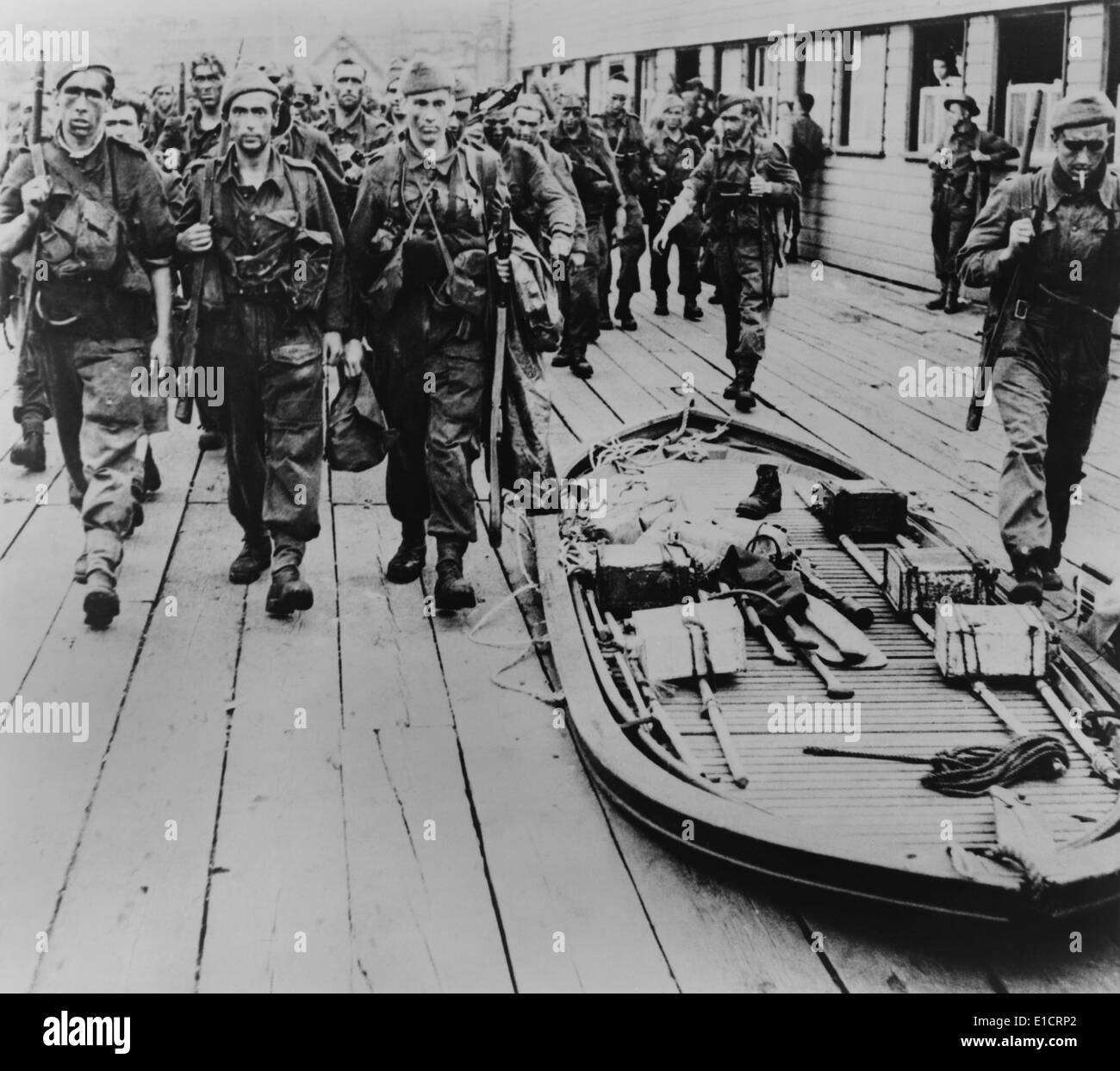 Canadian and British troops return from the Dieppe Raid of August 19, 1942. 6,000 soldiers participated in the disastrous raid, Stock Photo