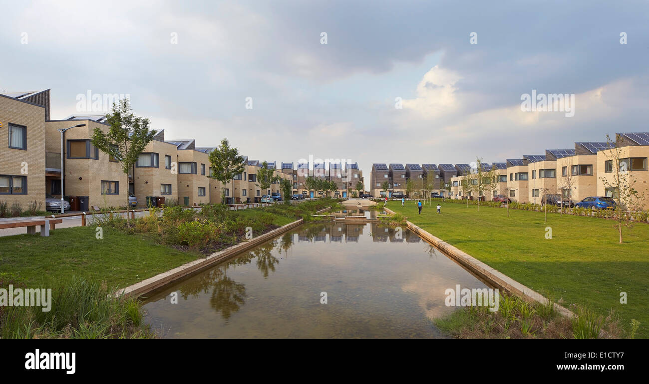 Barking riverside housing development barking hi-res stock photography ...