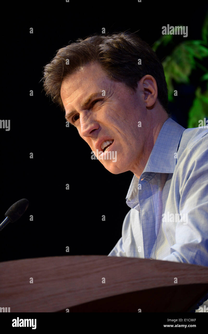 The Hay Festival 2014. Hay on Wye, Wales, UK. 31st May 2014. Television actor and comedian ROB BRYDON appearing onstage reading from the letters of Richard Burton on the penultimate day of the 2014 Daily Telegraph Hay Literature Festival, Wales UK Credit:  keith morris/Alamy Live News Stock Photo