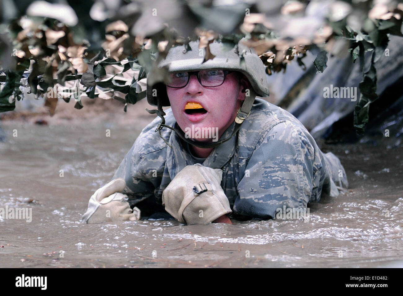 U.S. Air Force Basic Cadet Elizabeth Hicks navigates the assault course in Jacks Valley at the U.S. Air Force Academy in Colora Stock Photo