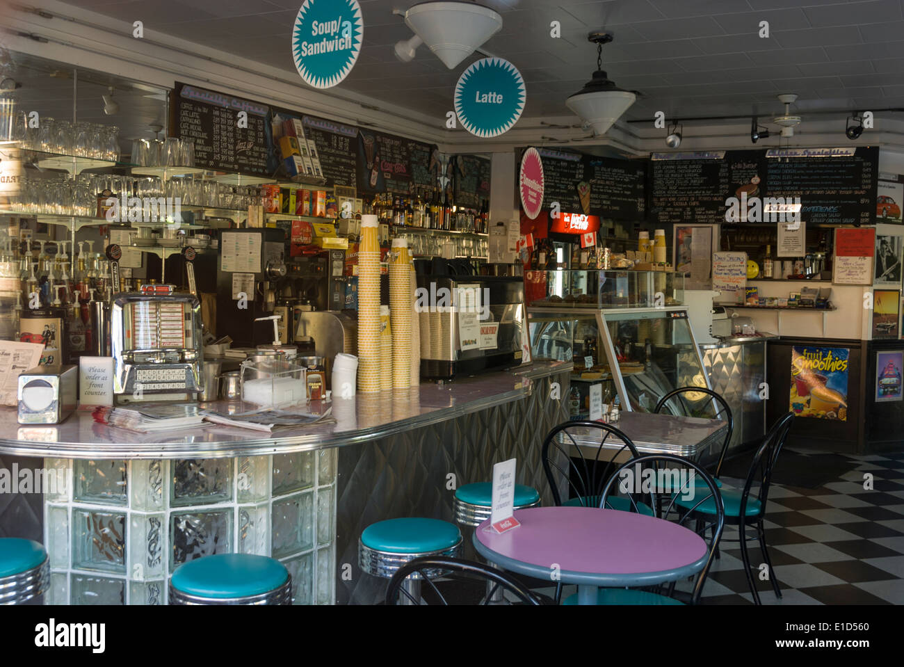 Elk203-1334 Canada, British Columbia, Fort Langley, Glover Rd, soda fountain interior Stock Photo