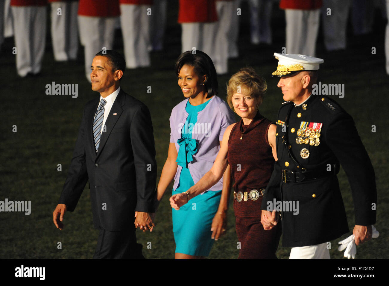 From left, President Barack Obama, Michelle Obama, Annette Conway and Commandant of the Marine Corps Gen. James T. Conway walk Stock Photo