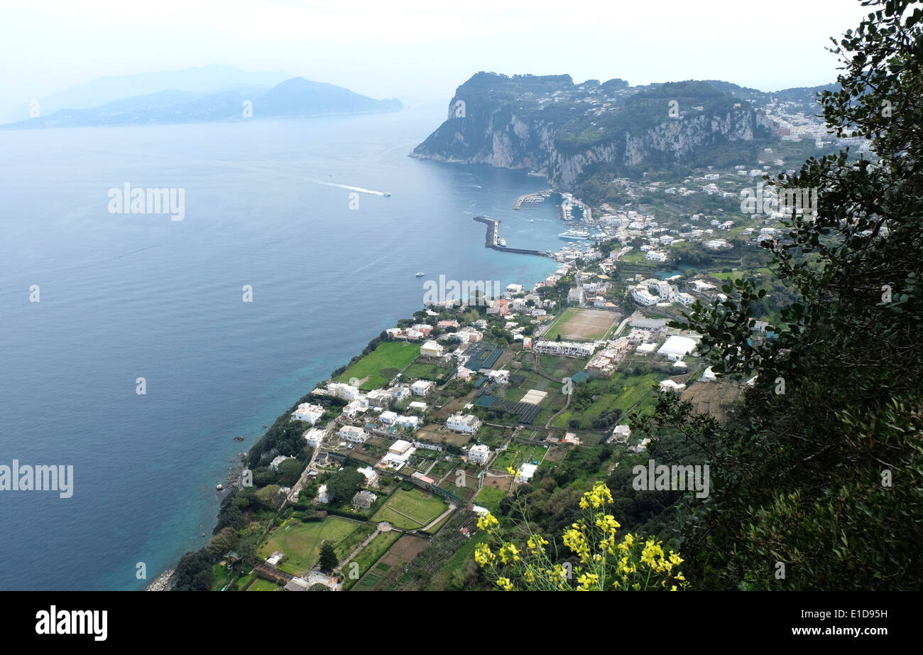 Italy isle of capri hi-res stock photography and images - Alamy