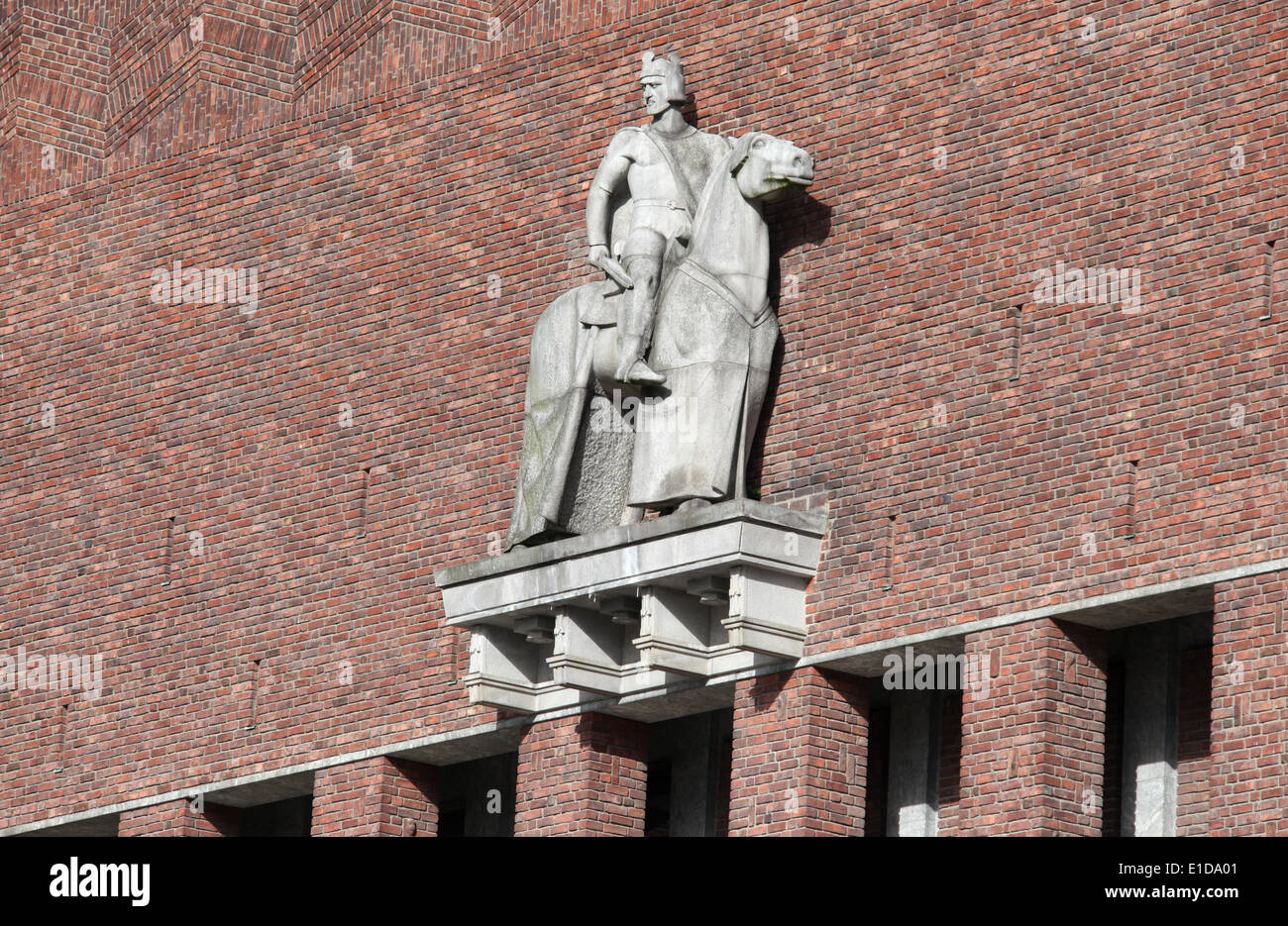Oslo city hall sculpture hi-res stock photography and images - Alamy
