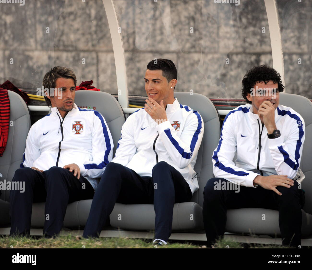 Lisbon, Portugal. 31st May, 2014. Portugal's Cristiano Ronaldo (C) watches the friendly football match between Portugal and Greece at the Jamor National stadium in Oeiras, Portugal, on May 31, 2014, in preparation for the 2014 FIFA World Cup. Credit:  Zhang Liyun/Xinhua/Alamy Live News Stock Photo