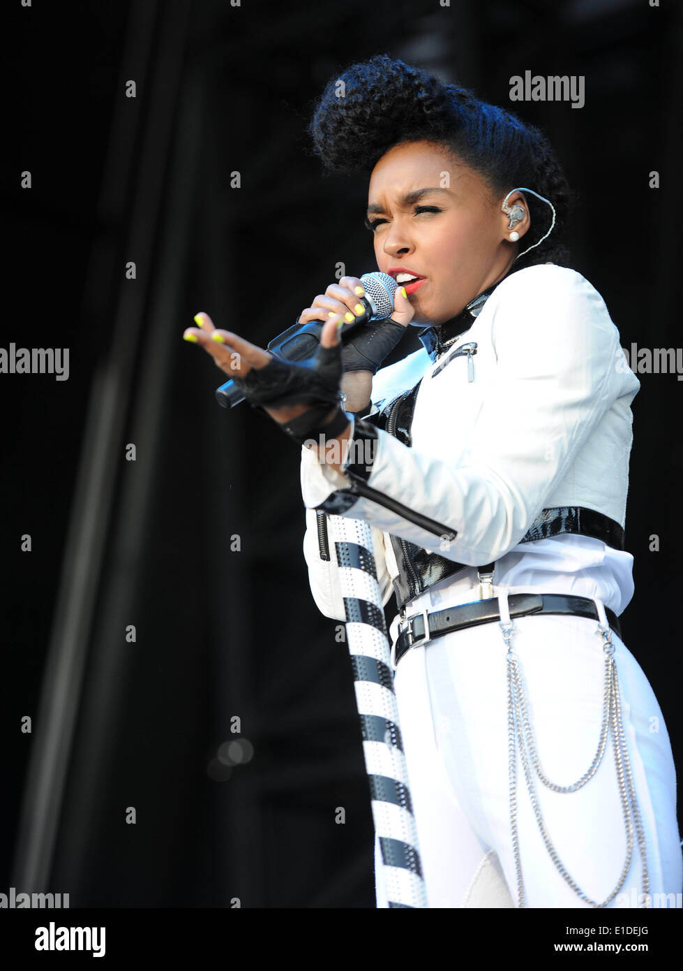 Janine R&b Singer May 31, 2014 - Philadelphia, Pennsylvania, U.S - R&B singer, JANELLE ...