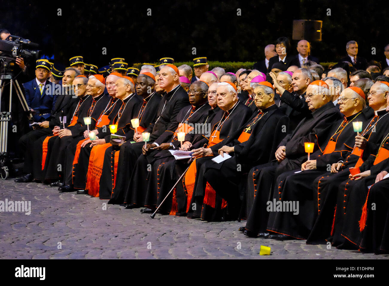Vatican City. 31st May, 2014. Pope Francis - Celebration for the Virgin Mary for the end of the month of May in Vatican, Vatican Gardens, Lourdes grotto Credit:  Realy Easy Star/Alamy Live News Stock Photo