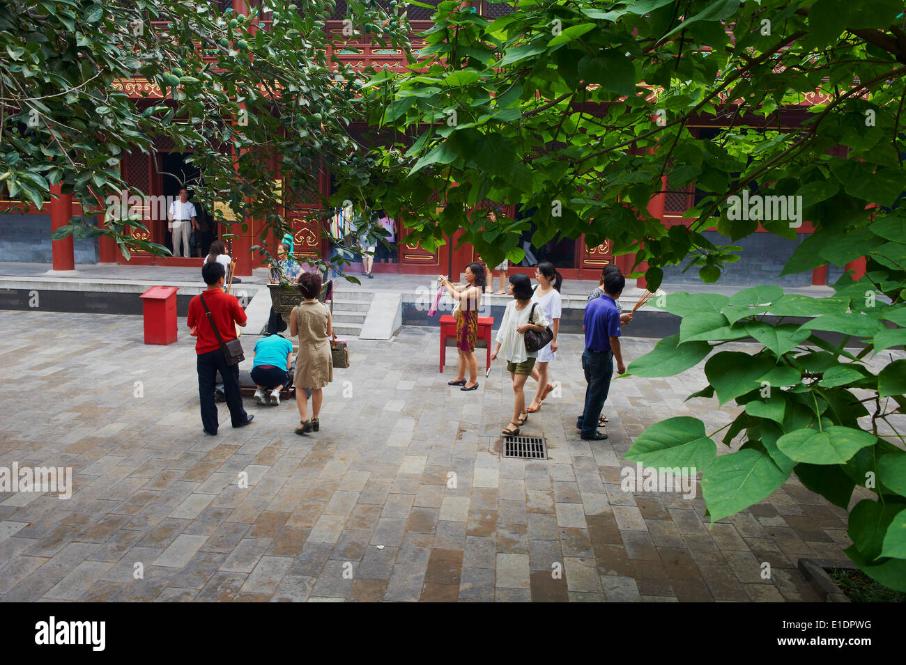 Yonghe Gong Temple High Resolution Stock Photography and Images - Alamy
