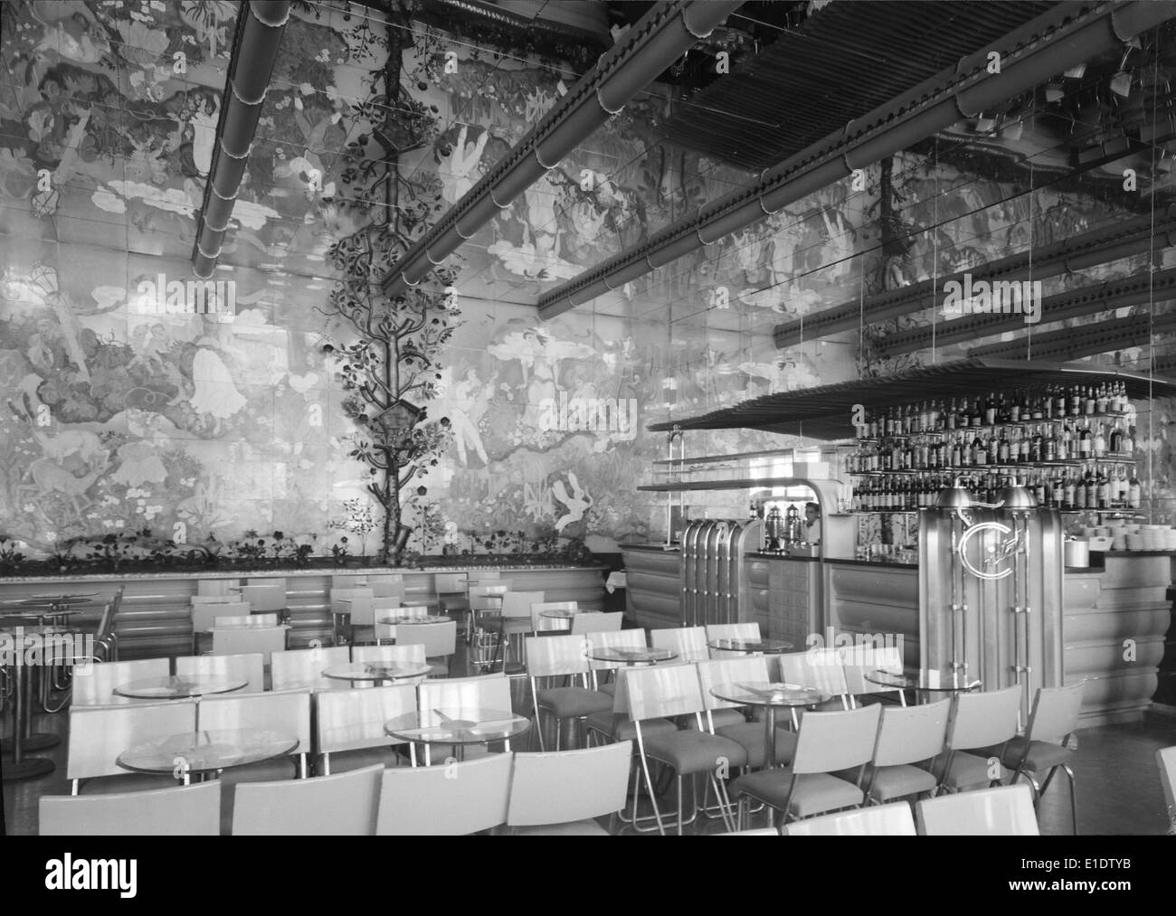 Café Cristal, Lisboa, Portugal Stock Photo Alamy