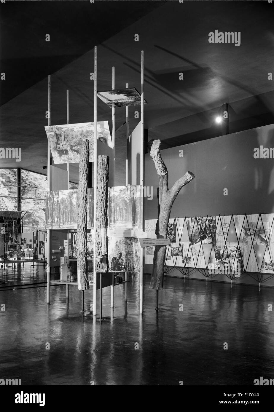 Pavilhão de Portugal, Paris, 1937 Stock Photo - Alamy