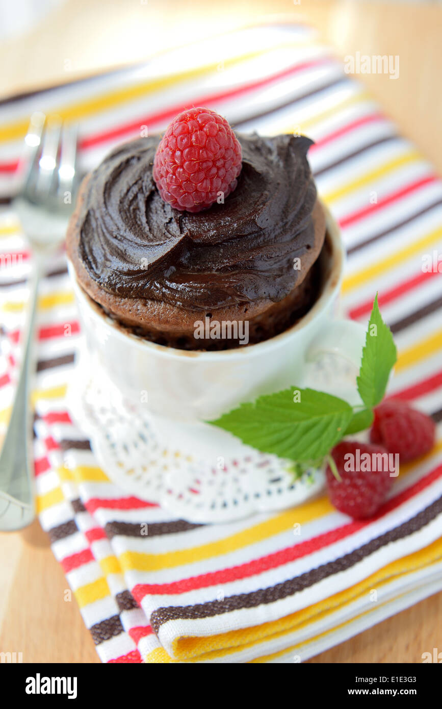 Fresh chocolate cake with raspberry in a cup Stock Photo - Alamy