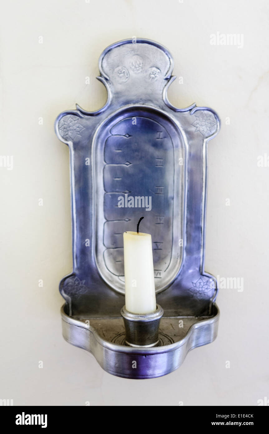 Silver mounted hires stock photography and images Alamy