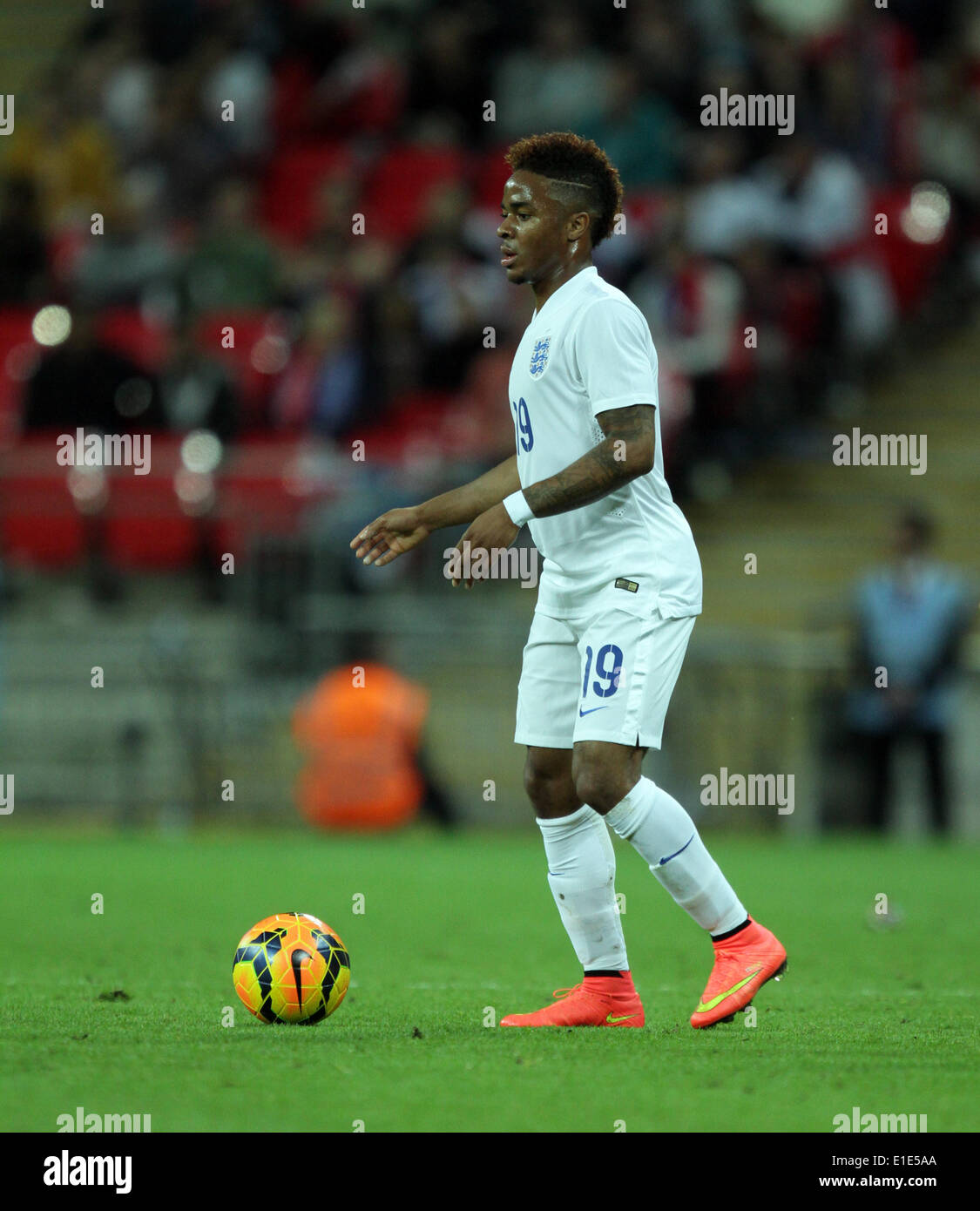 England v Peru - friendly . . London, UK . . 30.05.2014 Raheem Sterling (E)  wearing Nike Magista boots. **This picture may only be used for editorial  use only** Pic: Paul Marriott Photography Stock Photo - Alamy