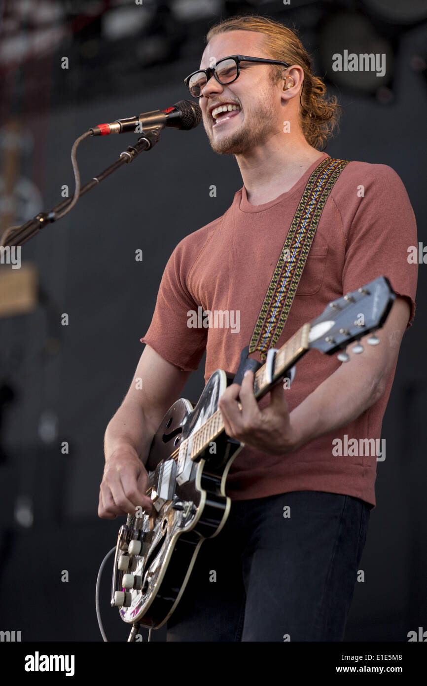 Chicago, Illinois, USA. 31st May, 2014. MARK NOSEWORTHY performs with Edward Sharpe and the Magnetic Zeros at the FirstMerit Bank Pavilion at Northerly Island in Chicago, Illinois © Daniel DeSlover/ZUMAPRESS.com/Alamy Live News Stock Photo