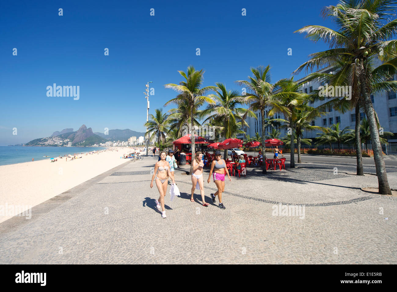 Rio de janeiro beach walk hi-res stock photography and images - Alamy