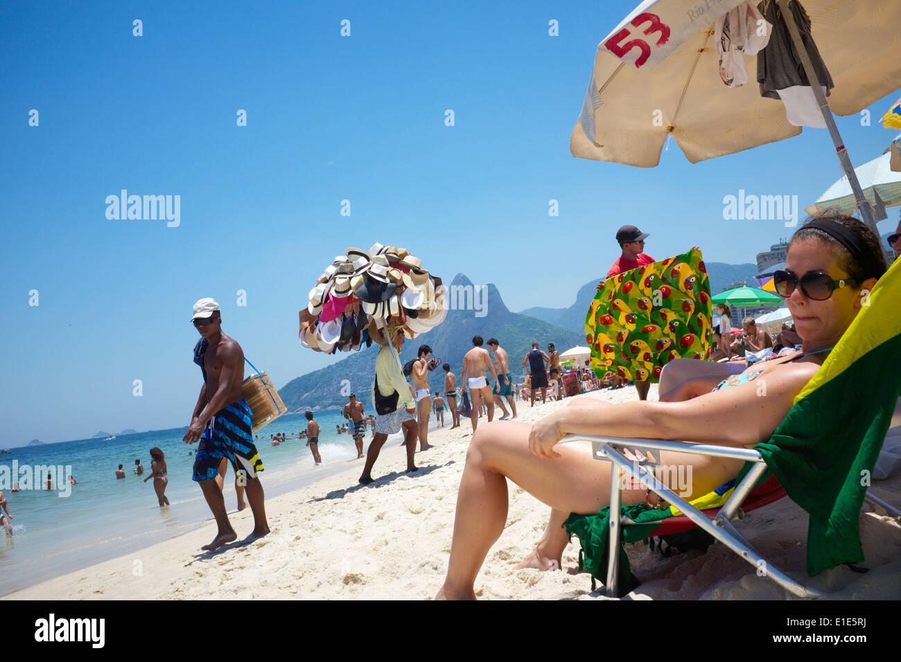 Beach vendors brazil hi-res stock photography and images - Alamy