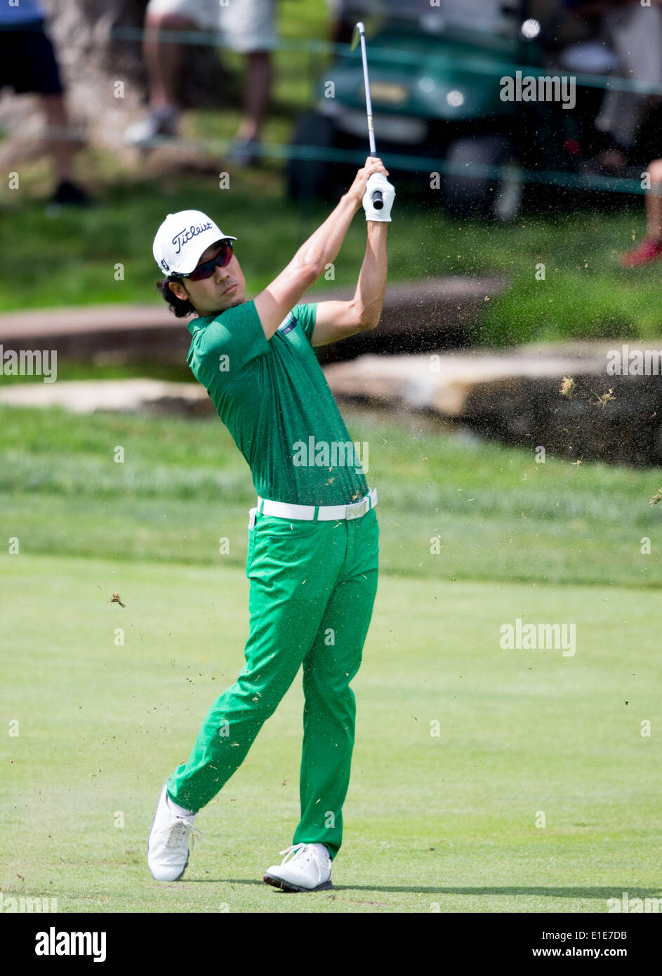 (140602) -- Dublin, June 2, 2014 (Xinhua) -- Kevin Na of the United States drives the ball on the fairway during the Final Round of the Memorial Tournament at Muirfield Village Golf Club in Dublin, the United States, on June 1, 2014. Hideki Matsuyama of Japan won in play off over Kevin Na and claimed the champion. (Xinhua/Shen Ting) Stock Photo