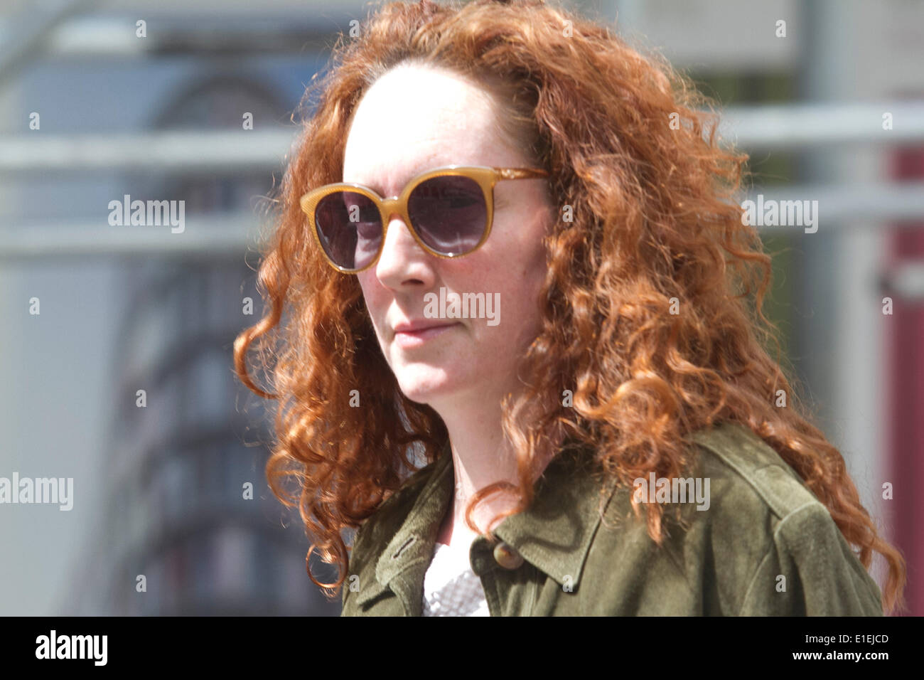 London UK. 2nd June 2014. Former News of the World editor Rebekah Brooks arrives at the the Old Bailey as the hacking trial continues. Rebekah Brooks and seven other defendants including Husband Charlie Brooks, Ian Edmonson, Stuart Kuttner,Clive Goodman,Cheryl Carter and Mark Hanna face charges related to allegations of conspiracy to intercept communications and voice mail of well know people including that of murder victim Milly Dowler Credit:  amer ghazzal/Alamy Live News Stock Photo