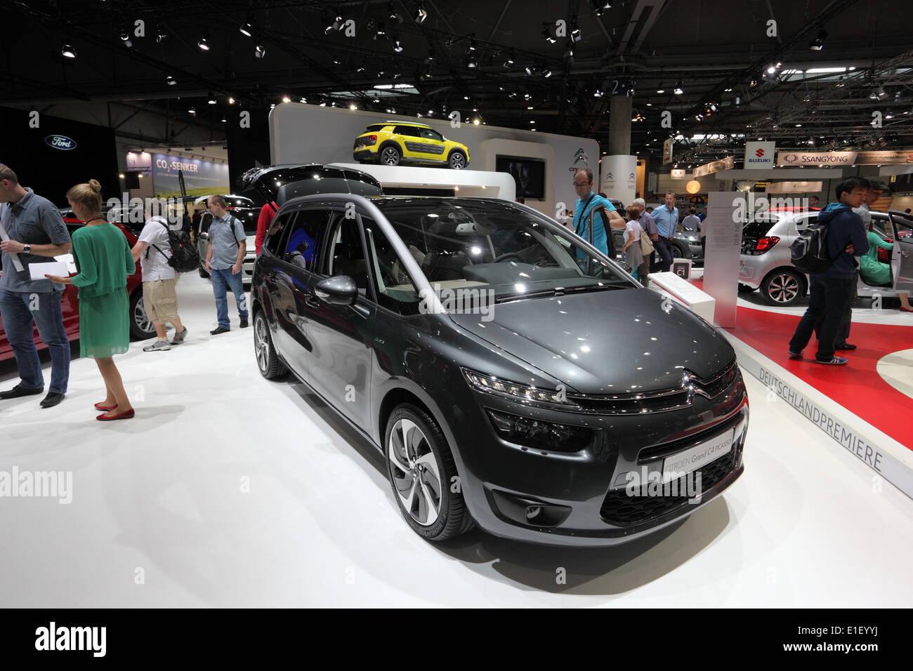 C4 picasso hi-res stock photography and images - Alamy