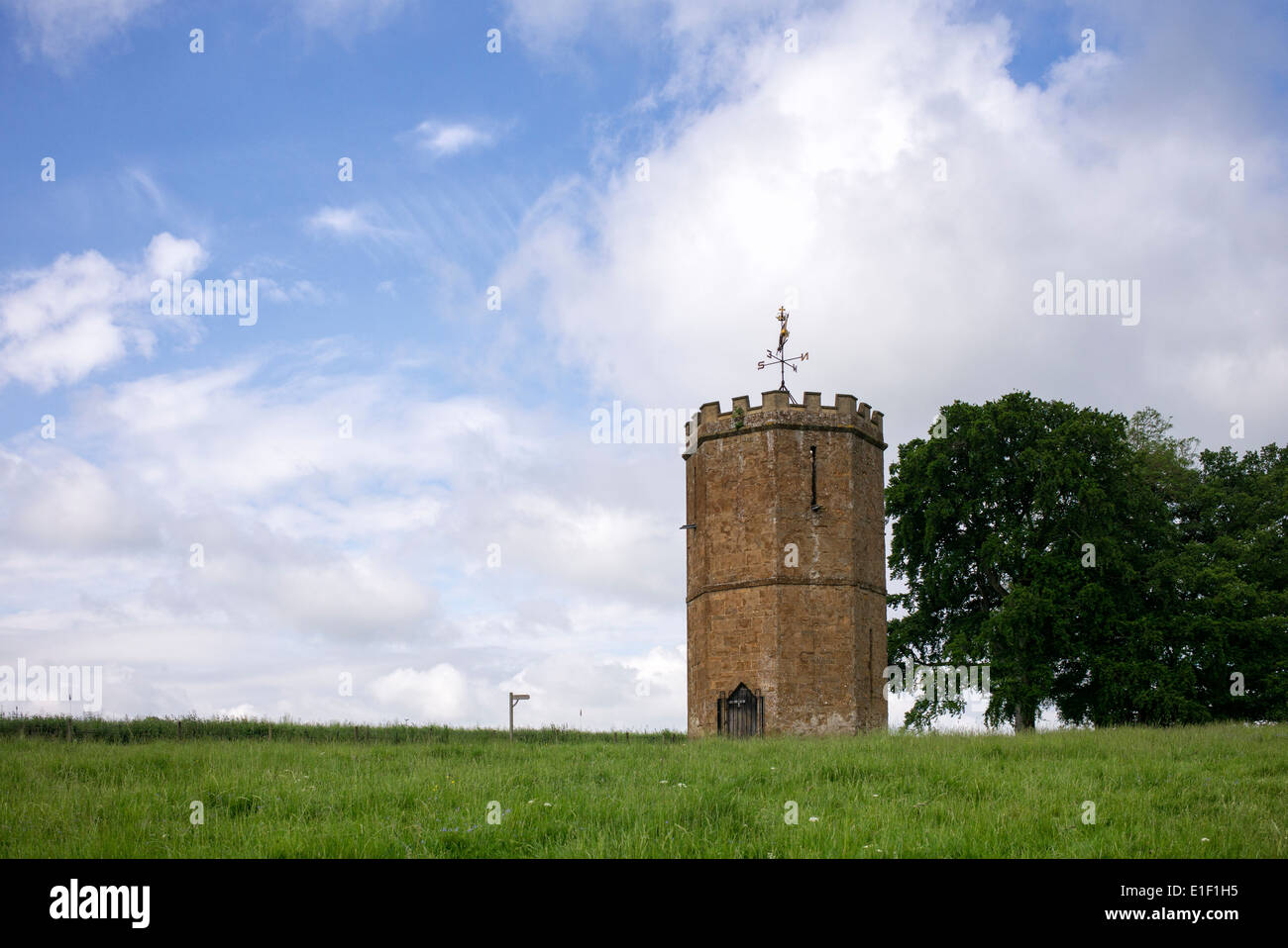 English folly hi-res stock photography and images - Alamy