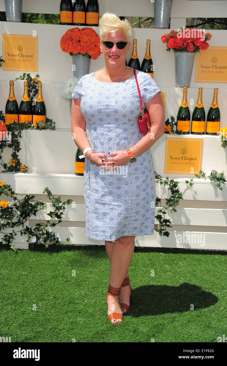 Anne burrell hires stock photography and images Alamy