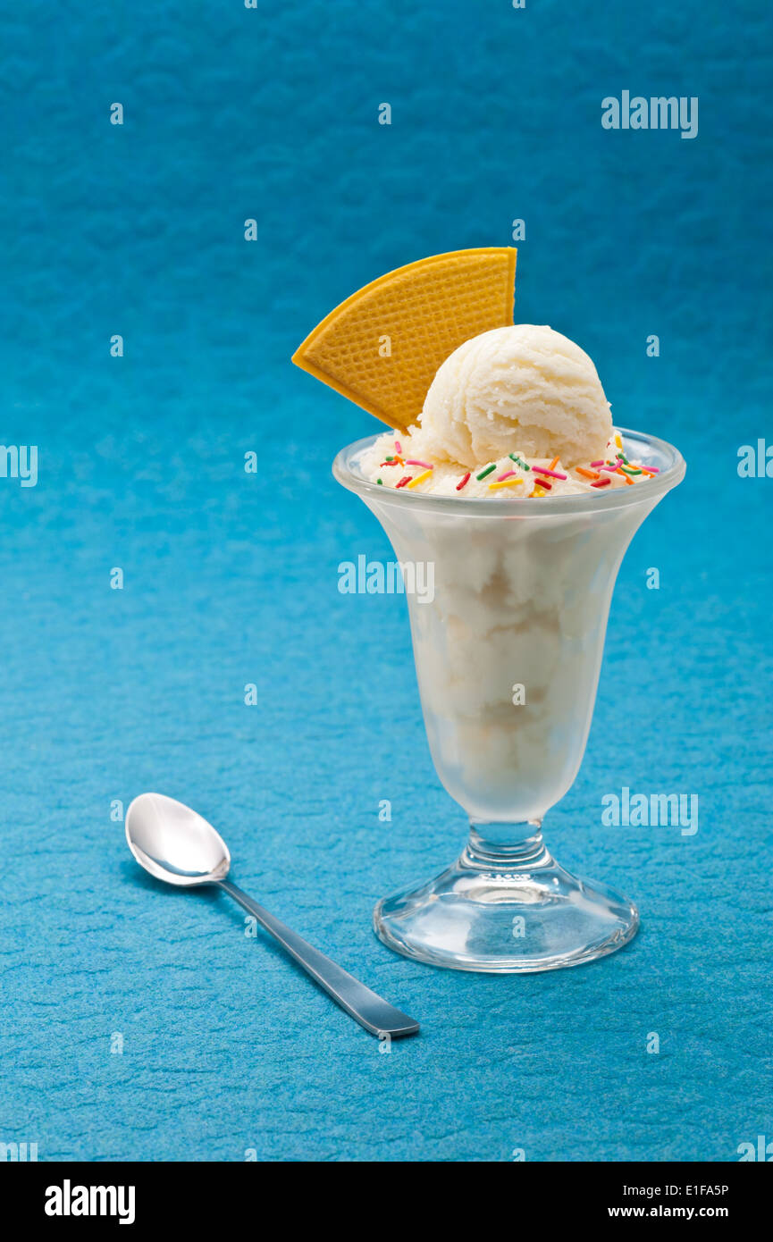 Vanilla ice cream in a tall glass Stock Photo Alamy