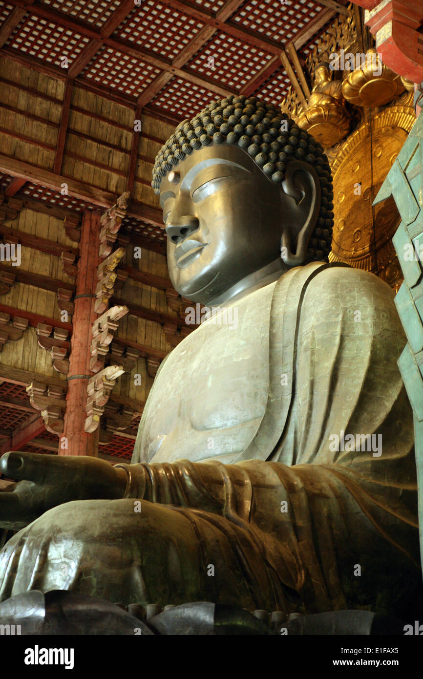 The world's largest bronze statue of the Buddha Vairocana housed in