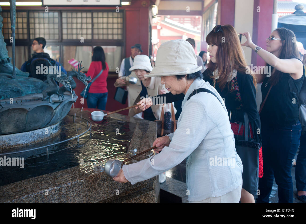 Tokyo japan water sacred temple asakusa hires stock photography and