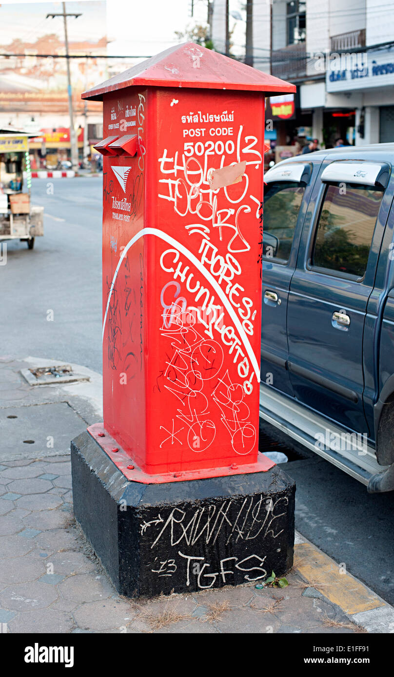 Bright graffiti hi-res stock photography and images - Alamy