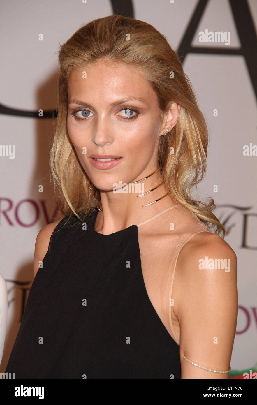 New York, New York, USA. 2nd June, 2014. Model ANJA RUBIK attends the 2014 CFDA (Council of Fashion Designers of America) Awards held at Alice Tully Hall at Lincoln Center. Credit:  Nancy Kaszerman/ZUMAPRESS.com/Alamy Live News Stock Photo