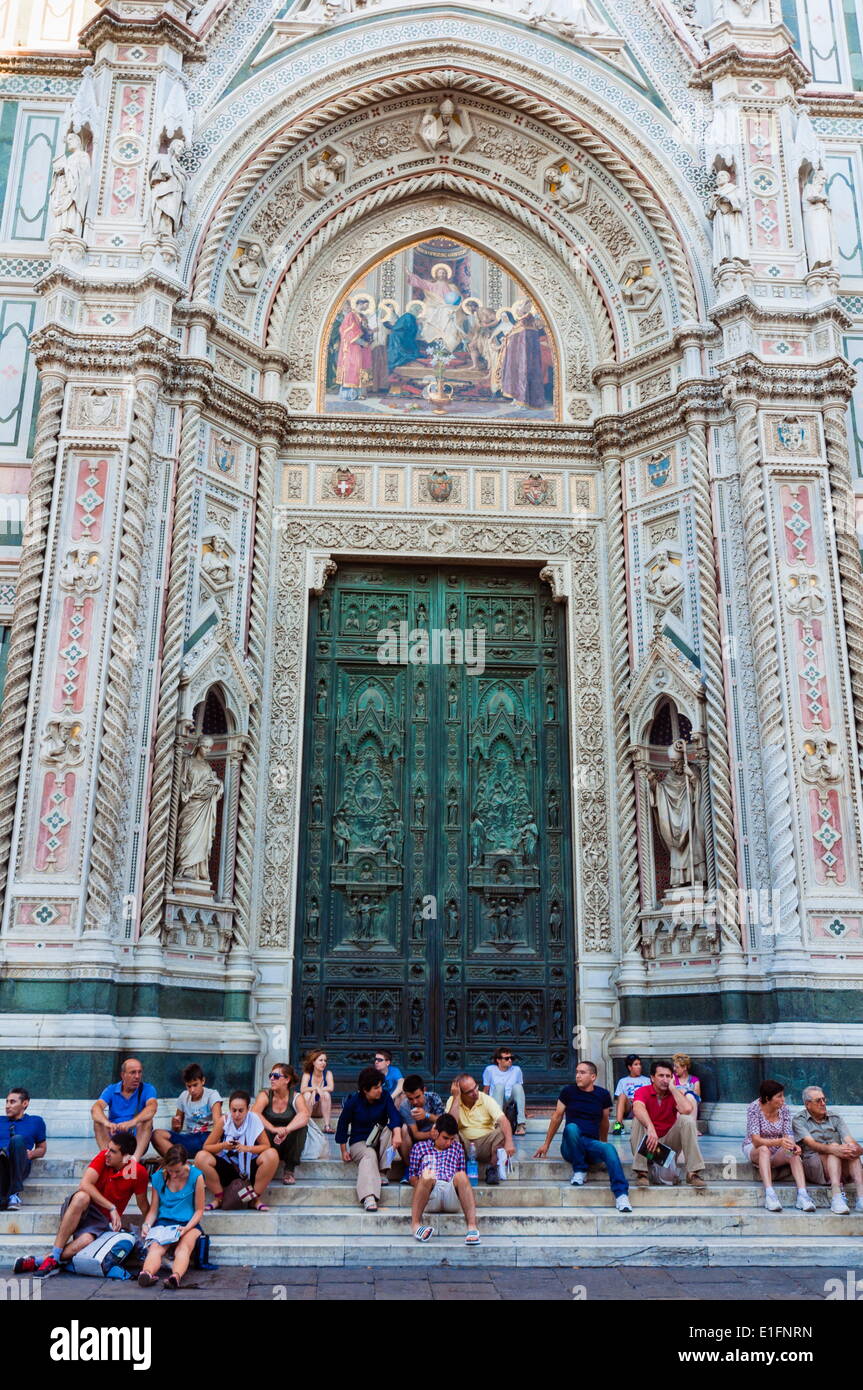 Exterior of the cathedral Santa Maria del Fiore, Piazza del Duomo, UNESCO World Heritage Site, Firenze, Tuscany, Italy, Europe Stock Photo