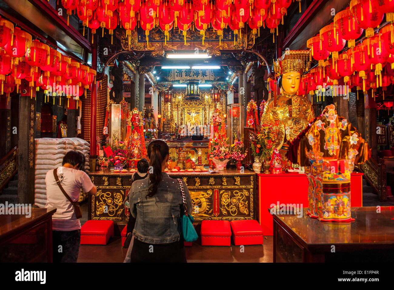 Buddhist Temple in the Shilin Night Market, Taipei, Taiwan, Asia Stock