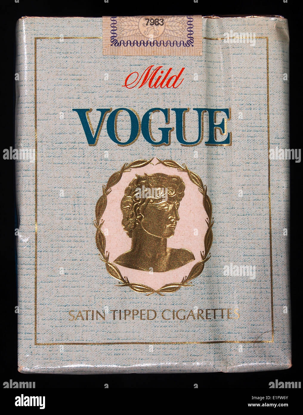 Vogue cigarettes pack, front Stock Photo Alamy