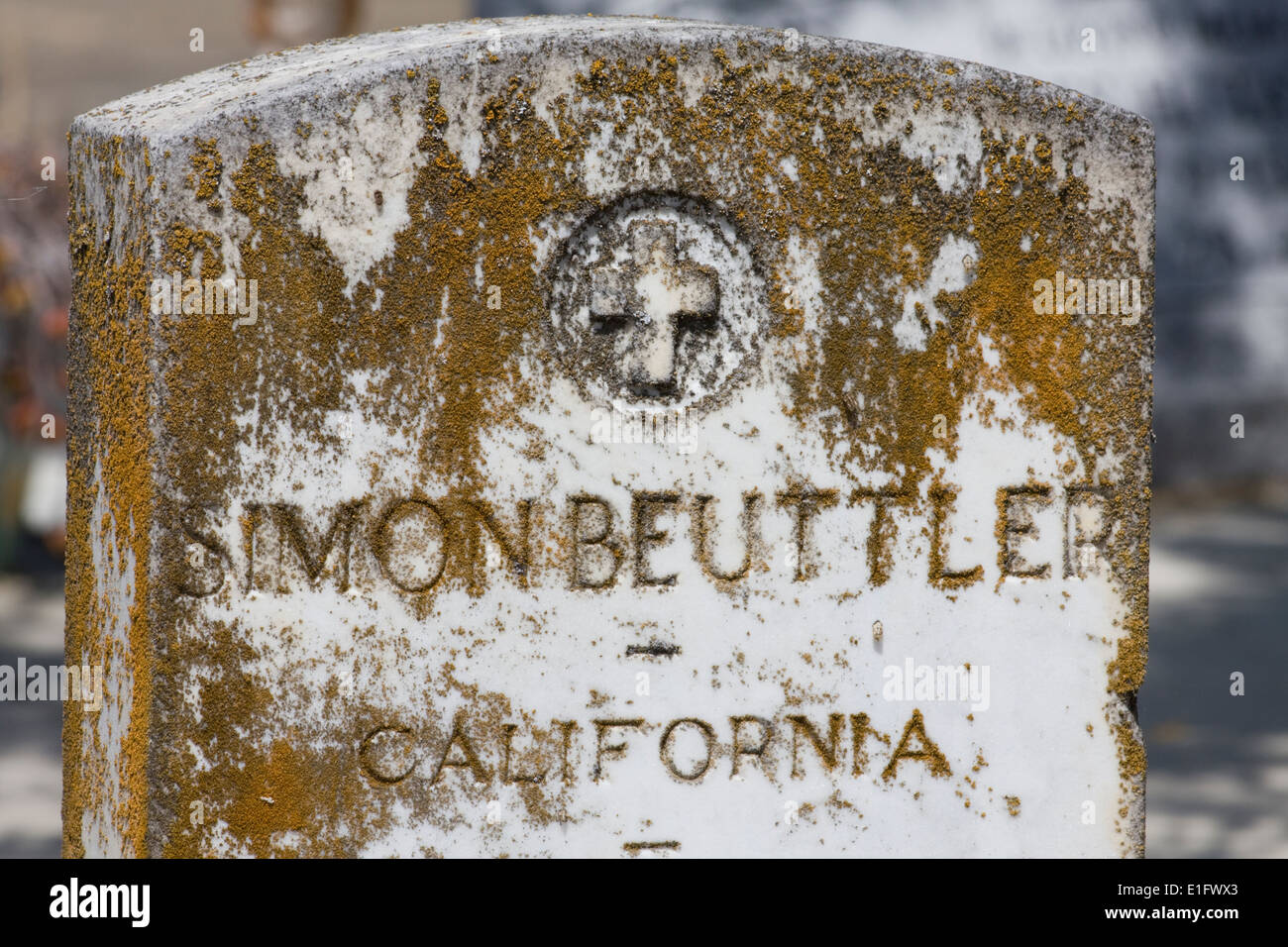 Old Tombstone for Simon Beuttler of California Stock Photo