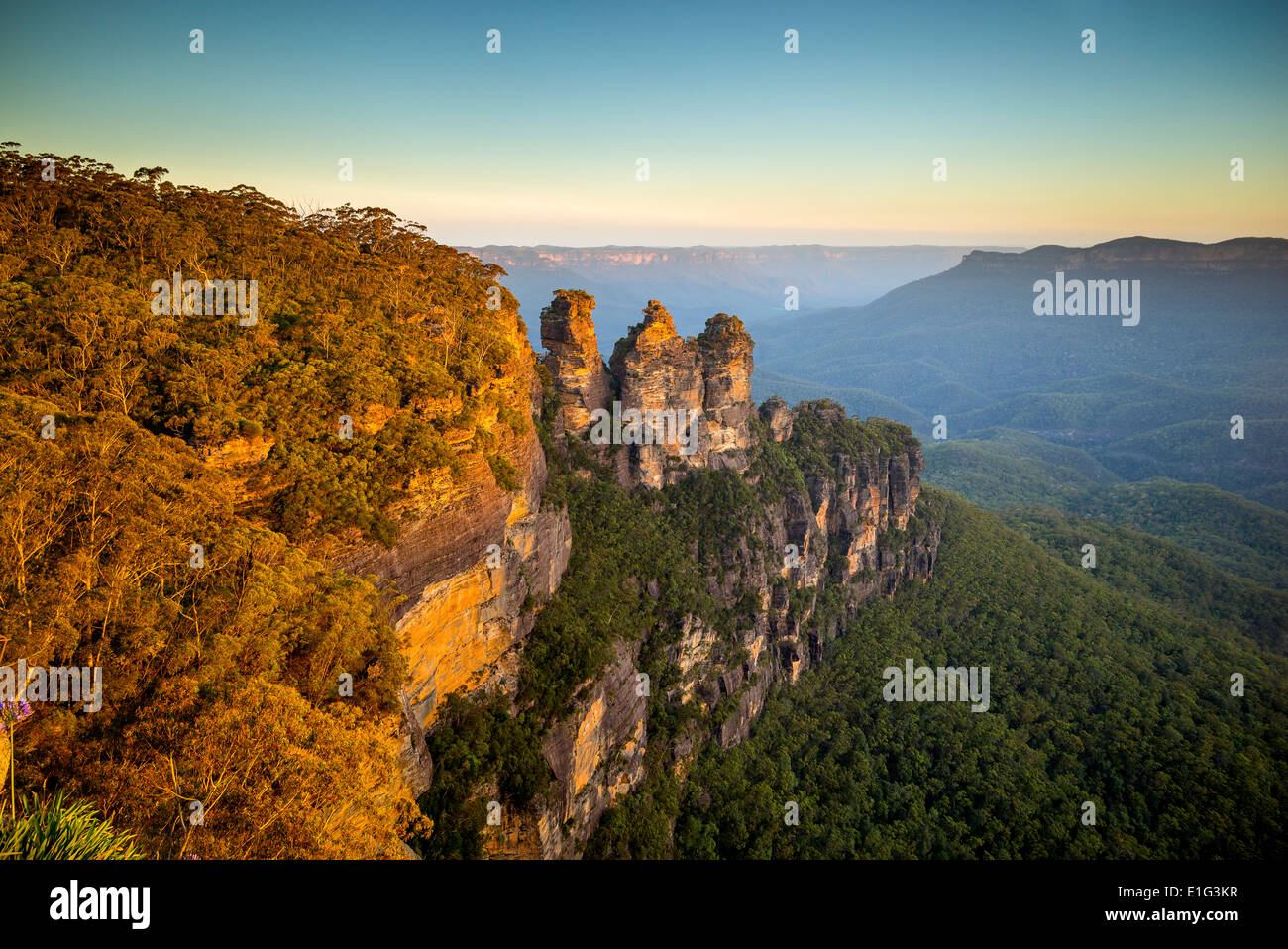 Three Sisters in the Blue Mountains, Victoria, Australia Stock Photo