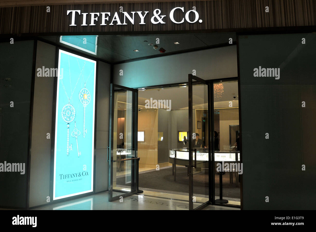 tiffany and co stock