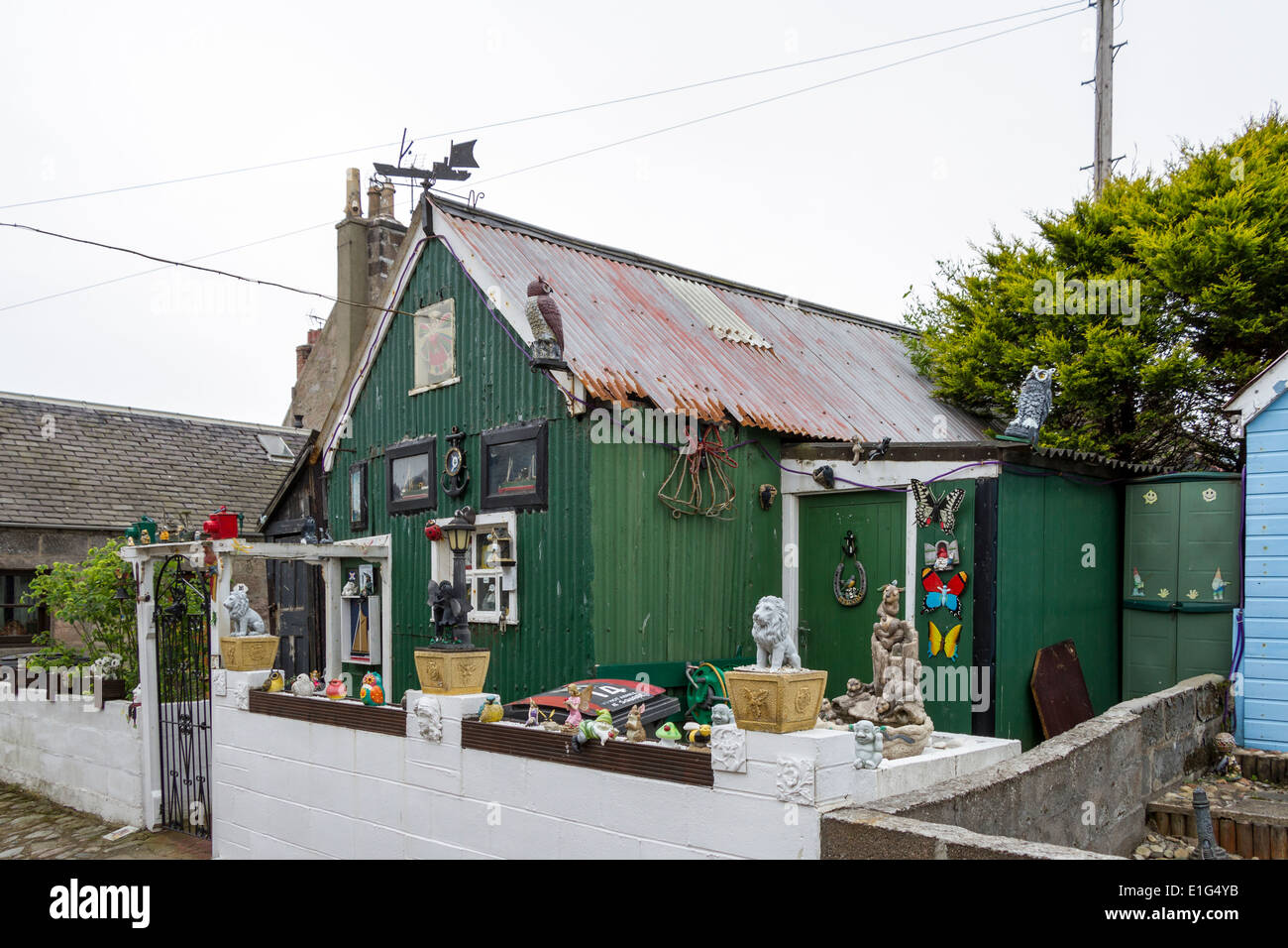 Outhouse, Footdee (Fittie), Aberdeen, Scotland Stock Photo Alamy