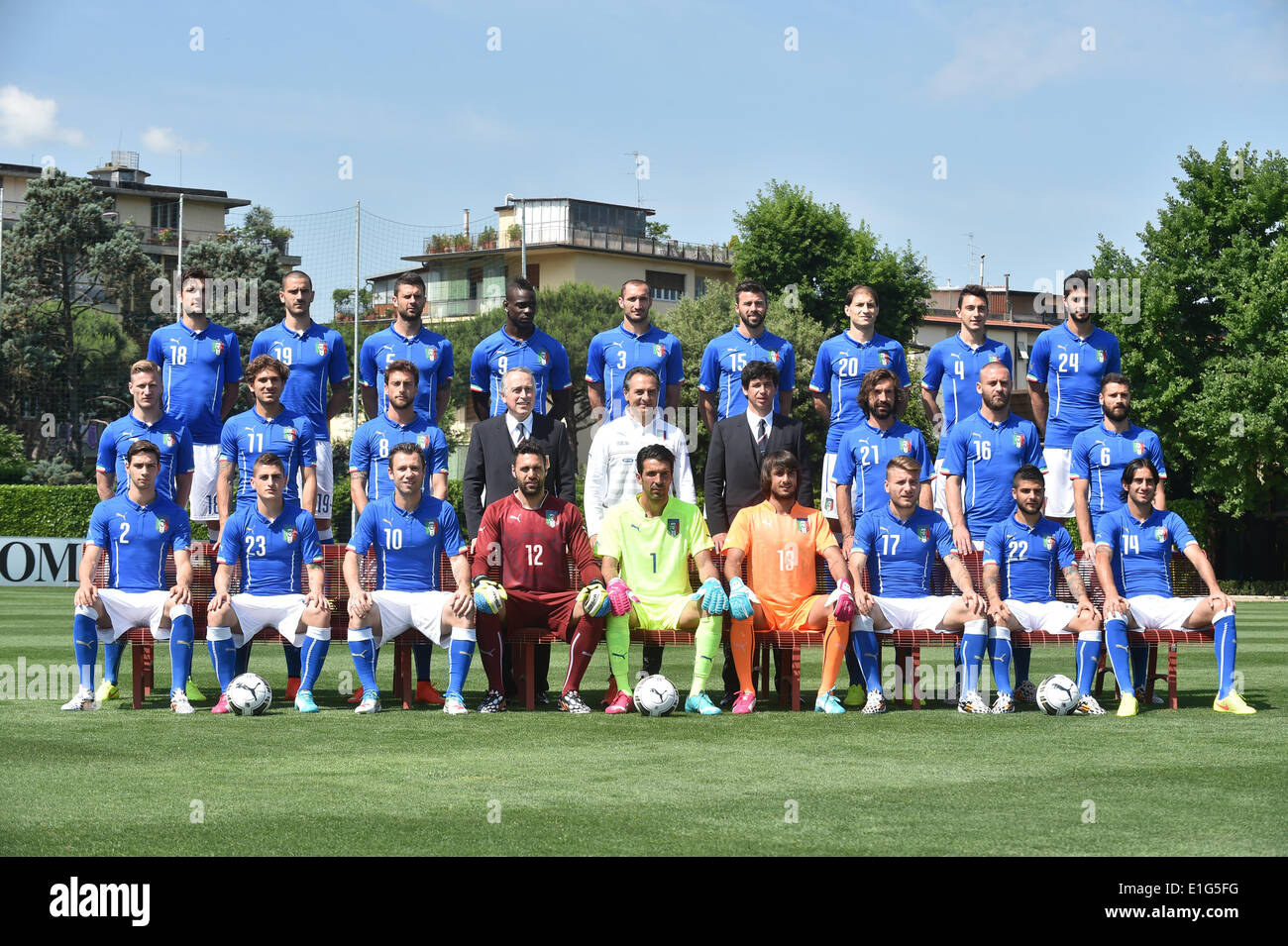 Italy's national soccer team players pose for a photo before their  international friendly soccer match against Luxembourg at Renato Curi  stadium in Perugia June 4, 2014. The players are (back row, L-R)