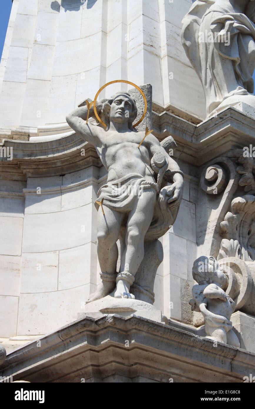 Saint sebastian statue hi-res stock photography and images - Alamy