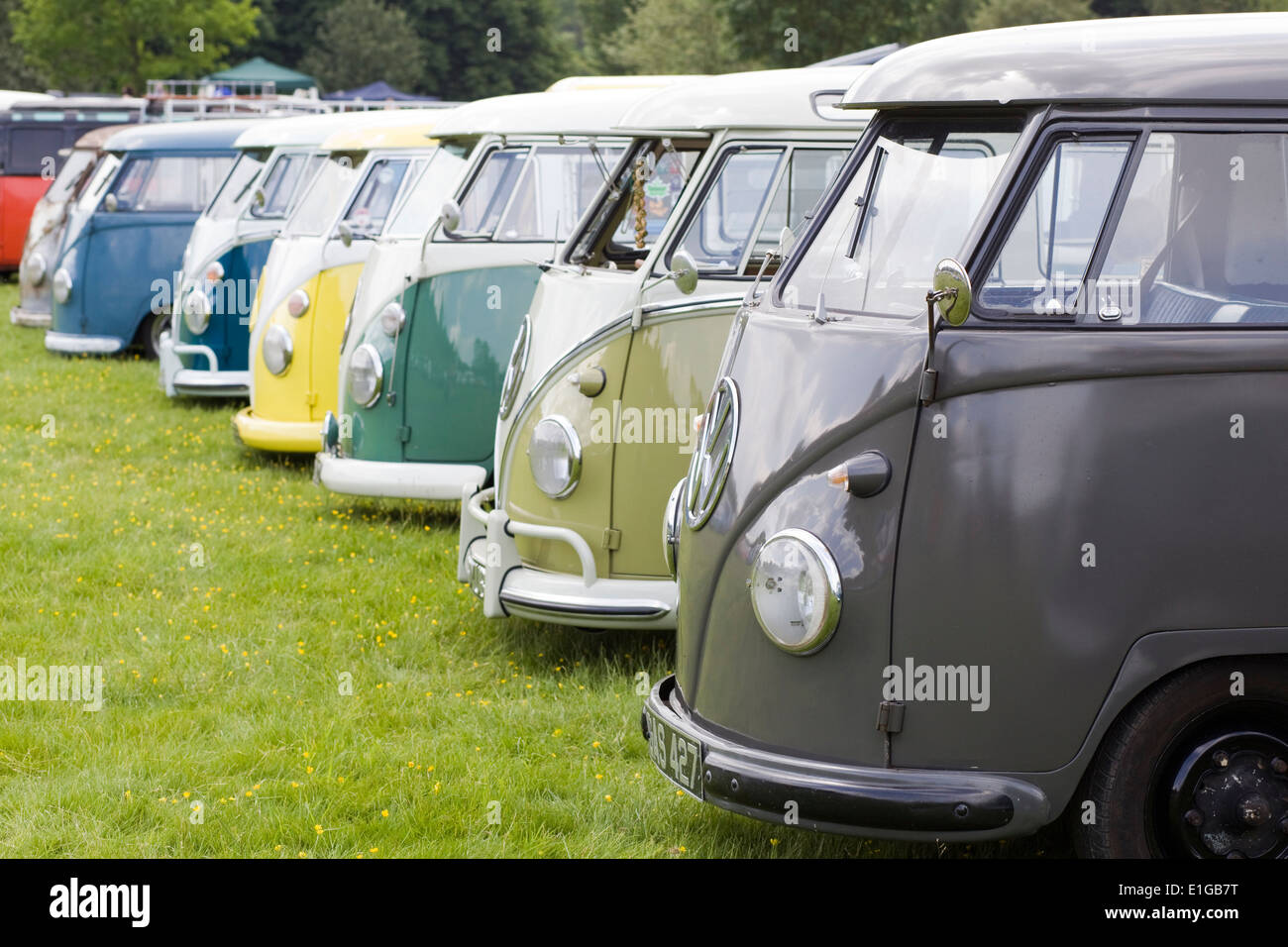 Line of VW Split Screen Volkswagen camper vans at a VW show Stock Photo ...