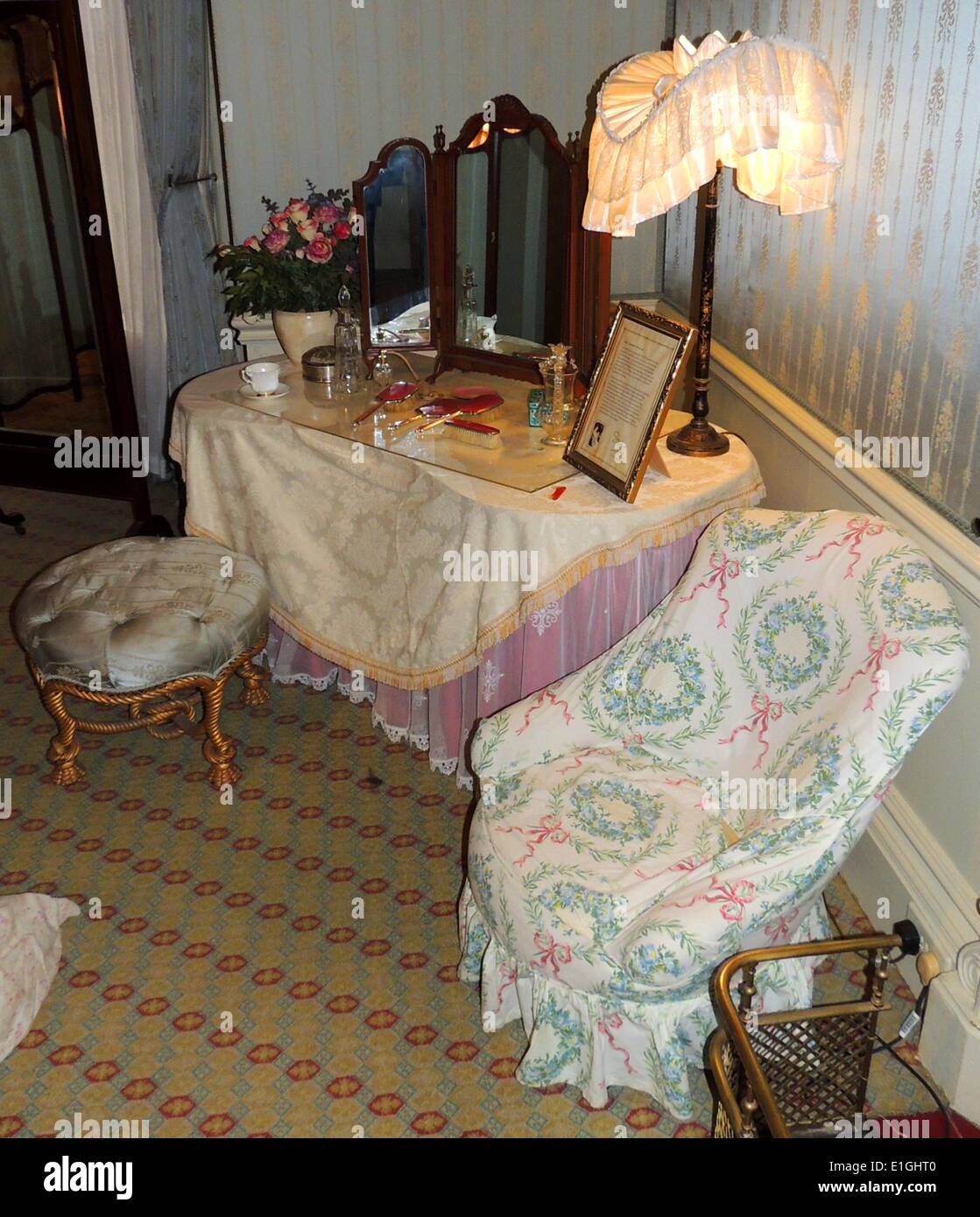 19th century English bedroom furniture at Warwick Castle. Stock Photo