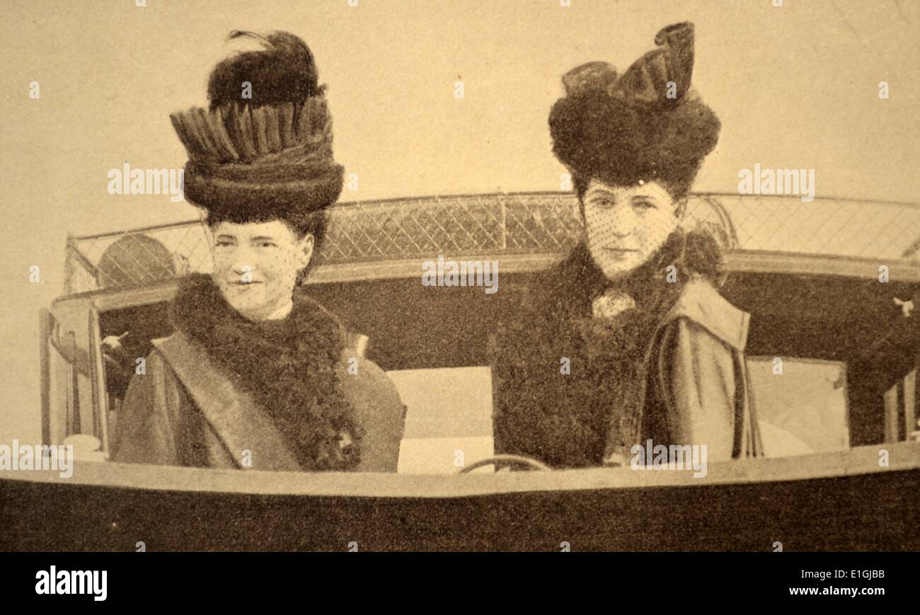 Maria Feodorovna (26 November 1847 – 13 October 1928), Empress consort of Russia as spouse of Emperor Alexander III. with her sister Britain's Queen Alexandra  1844 – 20 November 1925. They were the daughters of King Christian IX of Denmark Stock Photo