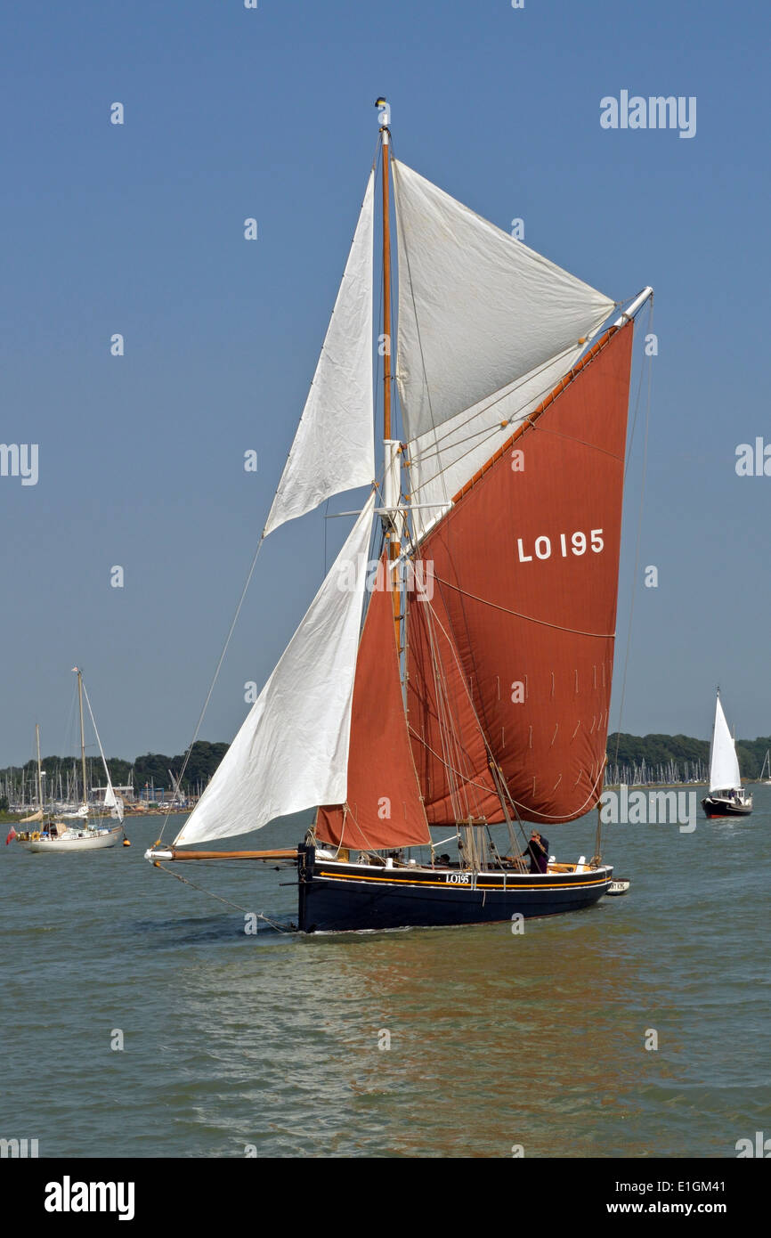 Sailing smack hires stock photography and images Alamy