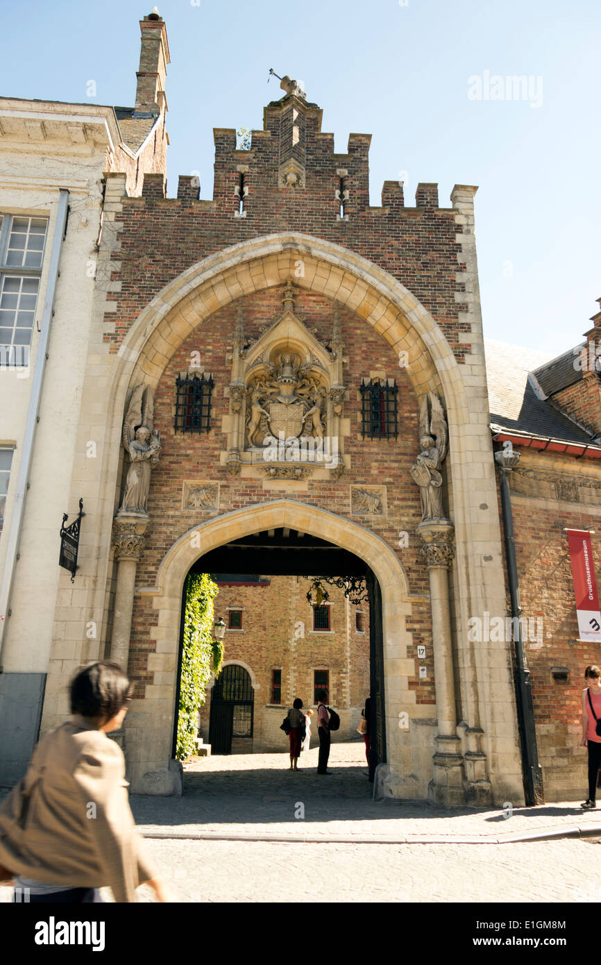 Entrance to the Gruuthusemuseum and courtyard, Bruges, Belgium Stock Photo