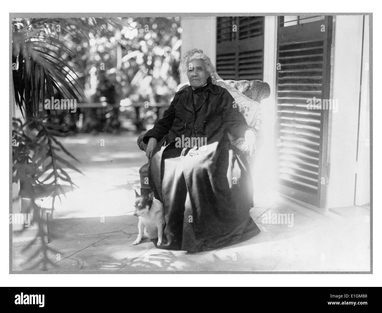 Full length portrait of Liliuokalani, Queen of Hawaii (1838-1917). Dated 1917 Stock Photo