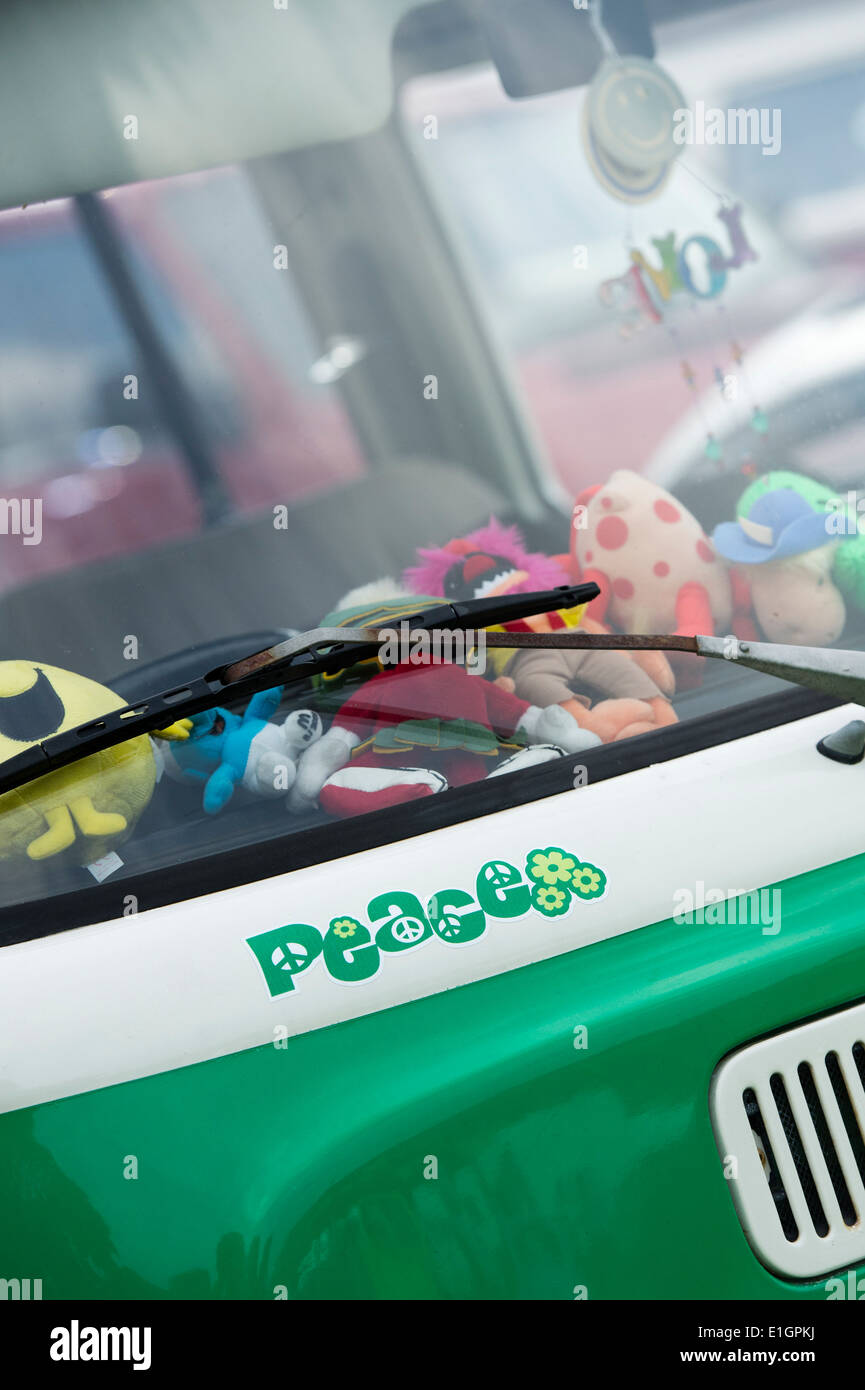 Peace sticker on the front of a VW Campervan Stock Photo