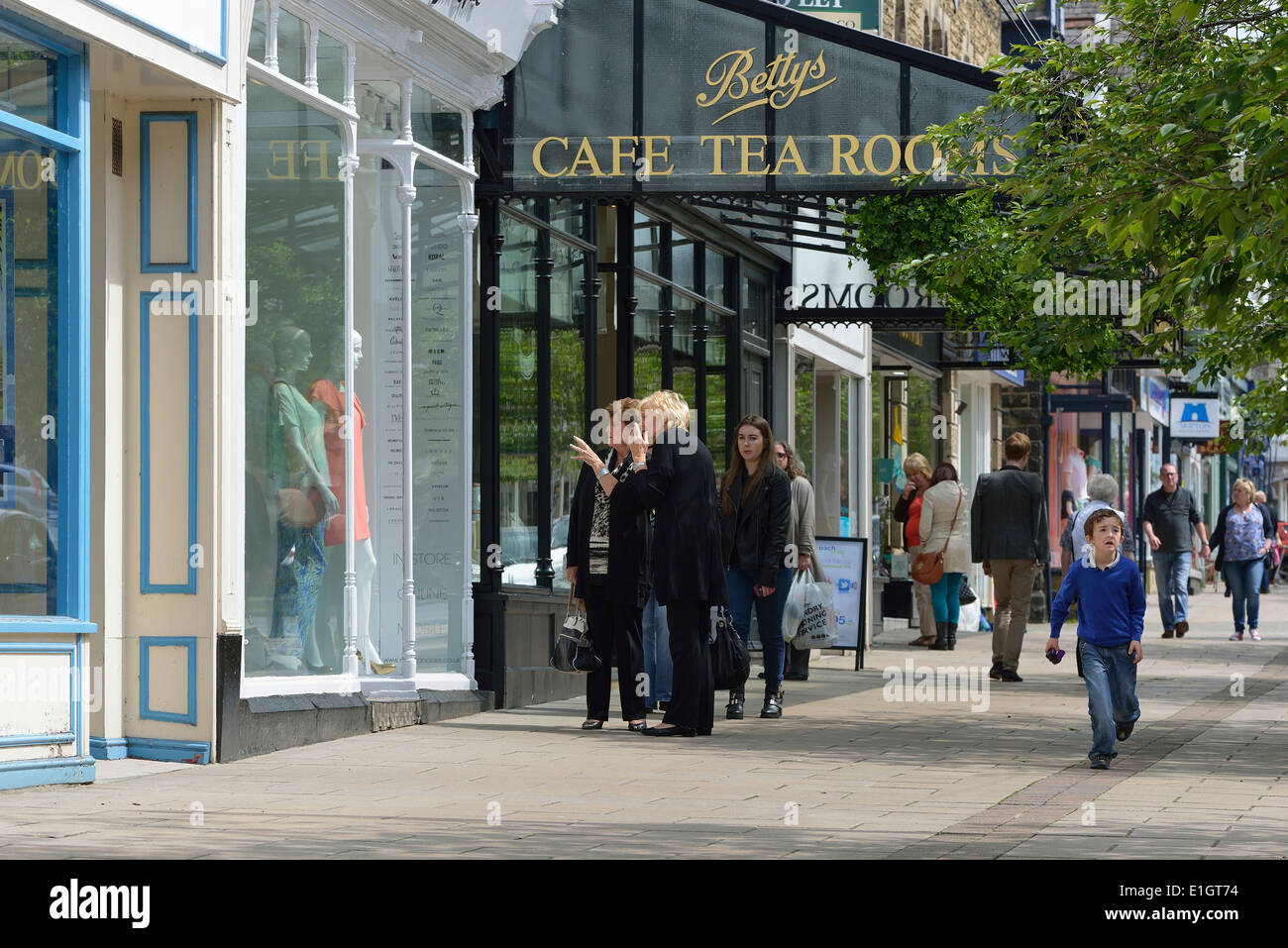 Bettys Cafe Tea Rooms Ilkley West Yorkshire England Uk